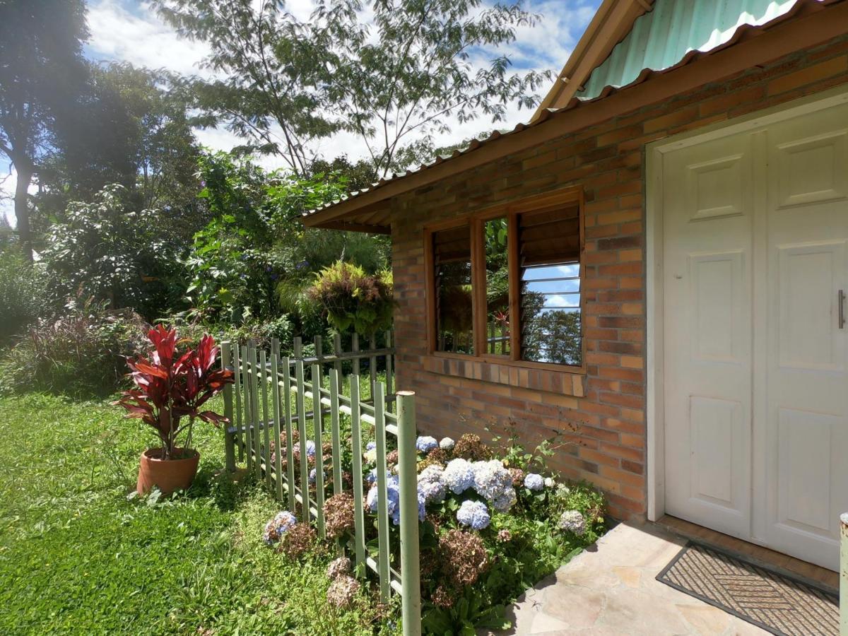 Tribu Ecohostal 로스 산토스 외부 사진