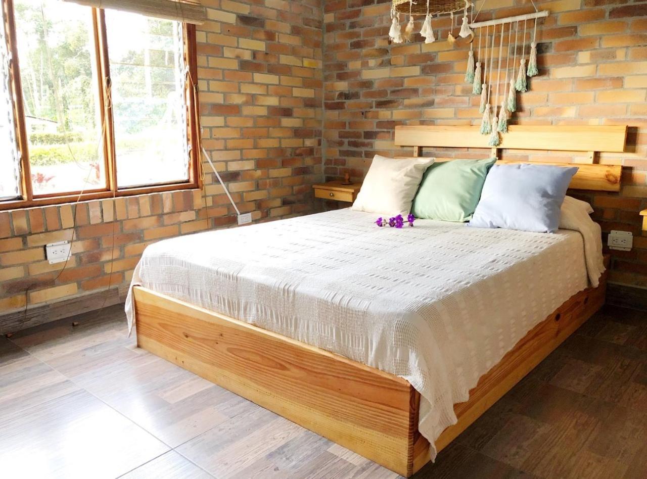 Tribu Ecohostal 로스 산토스 외부 사진