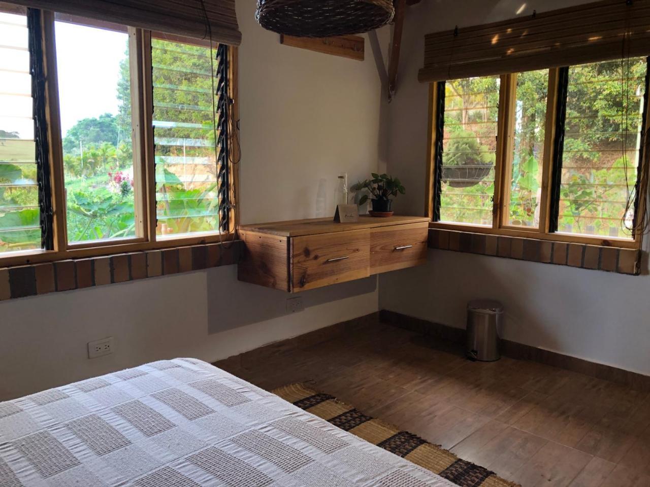 Tribu Ecohostal 로스 산토스 외부 사진